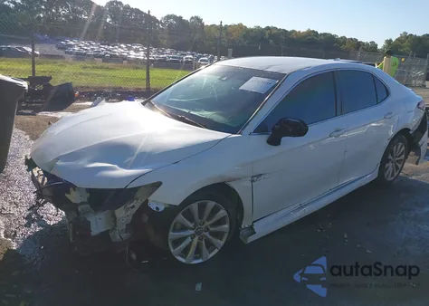 2018 Toyota Camry L/Le/Xle/Se/Xse from USA, damaged, VIN 4T1B11HKXJU542133